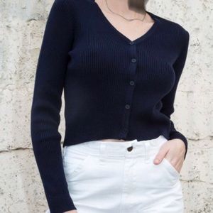 ⭐️SUPER RARE BRANDY MELVILLE CROPPED SWEATER